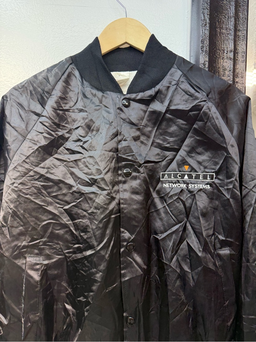 Men's Black Vintage Satin Bomber Jacket - Picture 3 of 6